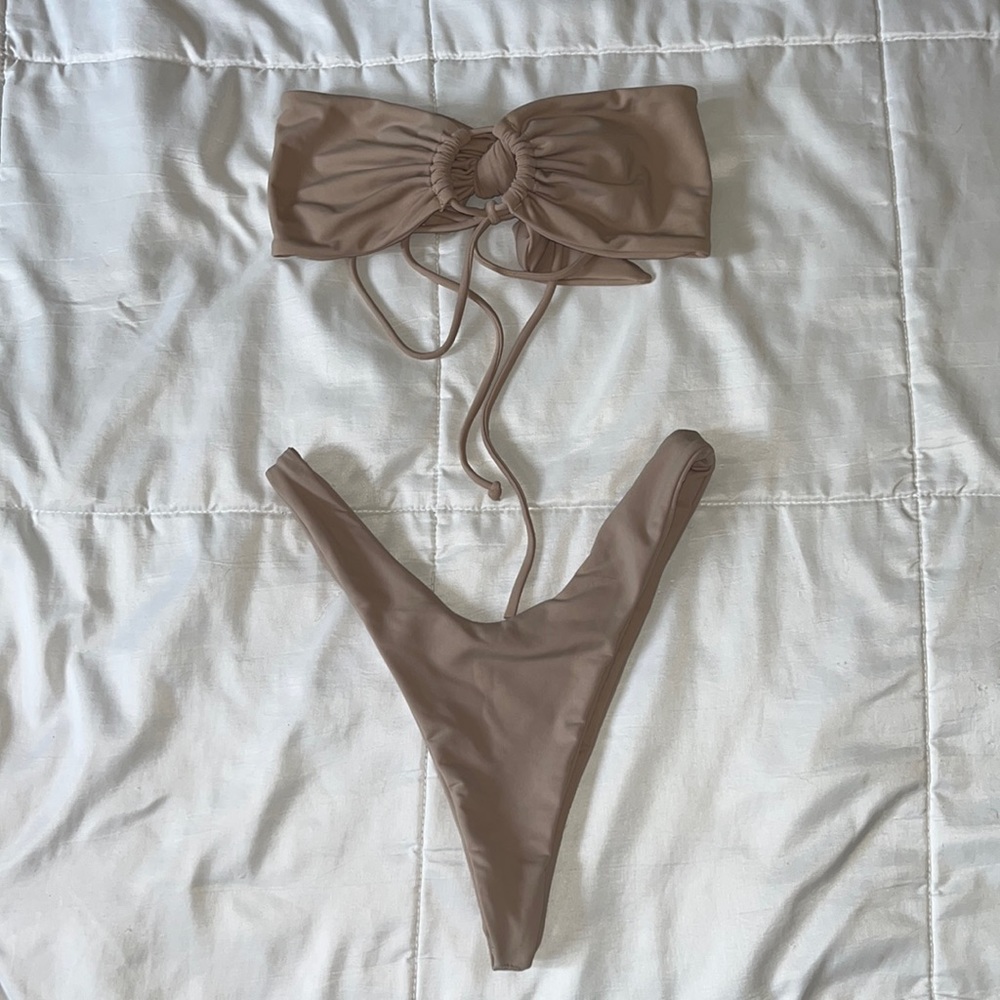 Coral swim set